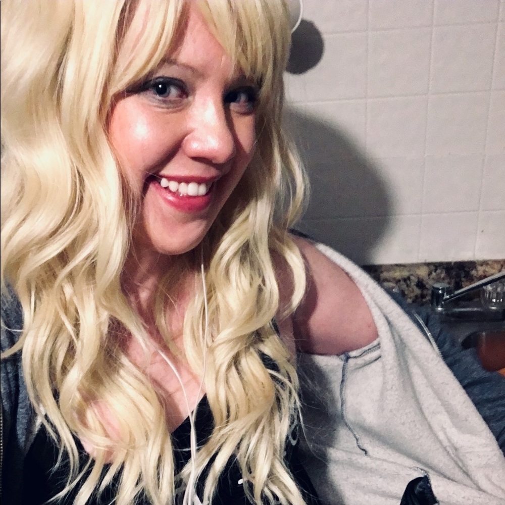 Meet your Posher, Emily